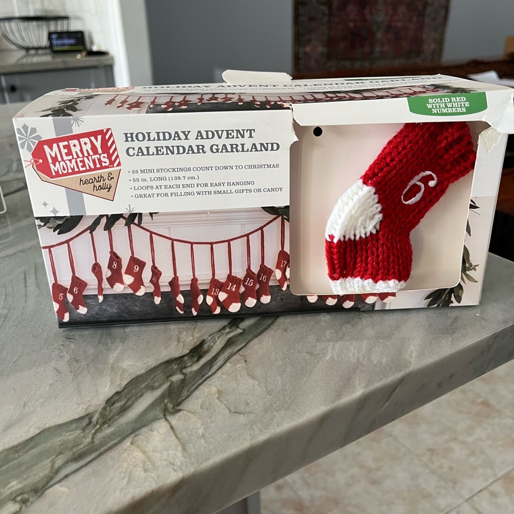 Aldi holiday advent calendar garland merry moments